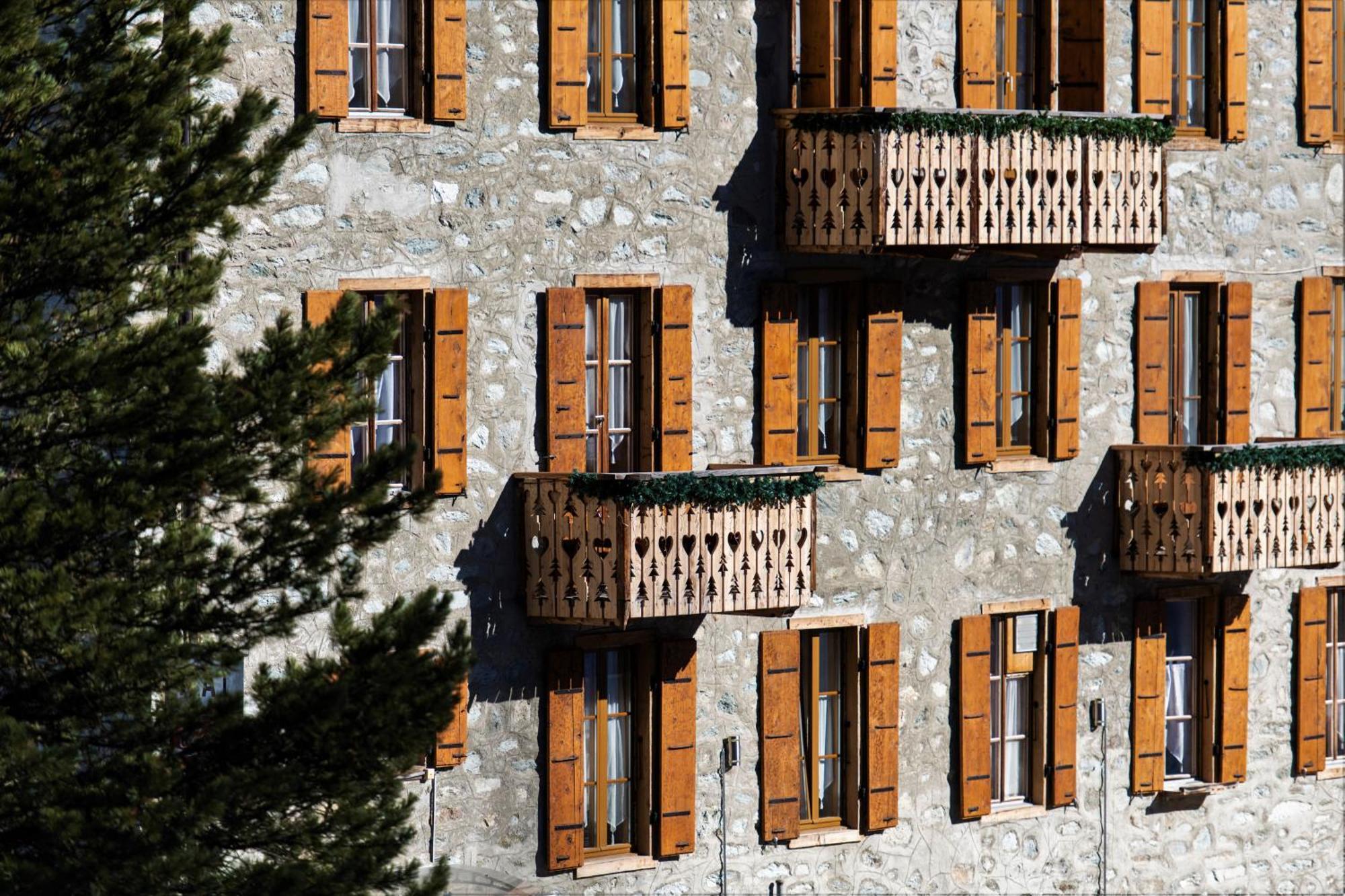 Aiguille De La Tza Hotel Арола Екстериор снимка