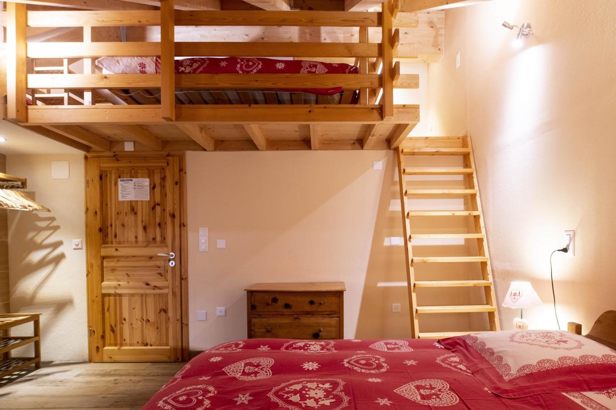 Aiguille De La Tza Hotel Арола Екстериор снимка